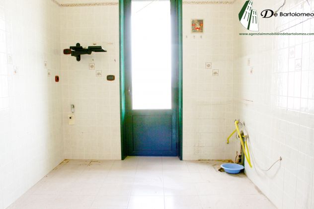 VIA CRISPI APPARTAMENTO AL PIANO ATTICO VISTA MARE - Foto 6