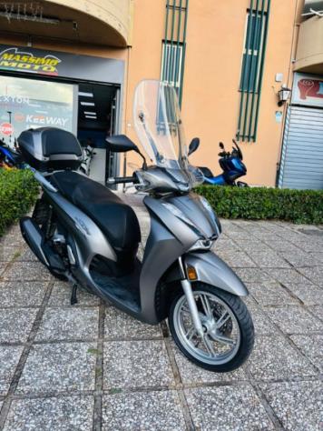 HONDA SH 350 PASSAGGIO GARANZIA TAGLIANDO INCLUSI rif. 23837363 - Foto 3
