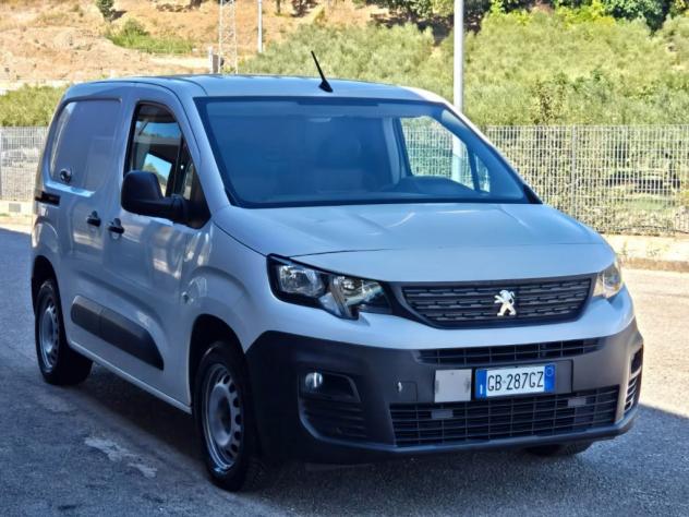 Peugeot Partner BHDi 130 PC Premium Riv. Inox - Foto 9