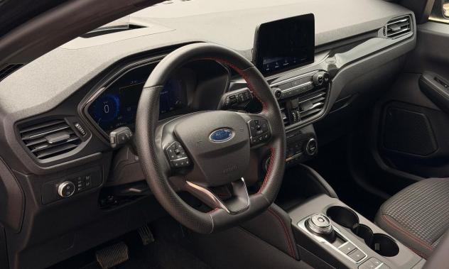 FORD Kuga 1.5 TDCI 120 CV S&S 2WD P. ST-Line - Foto 5
