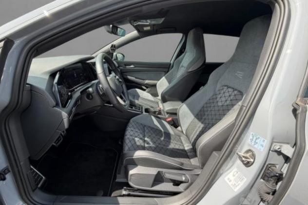 VOLKSWAGEN Golf 1.5 eTSI 130 CV EVO ACT DSG R-Line rif. 23758166 - Foto 6