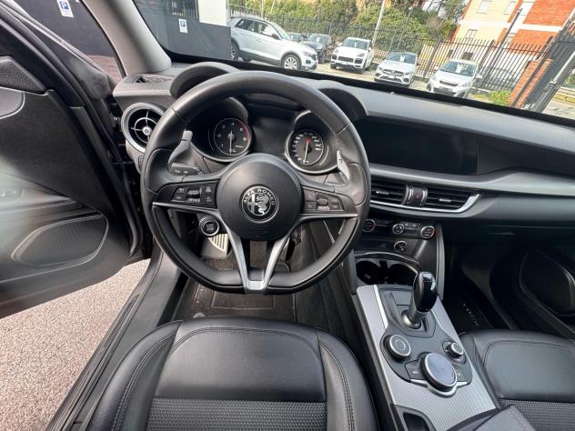 Alfa Romeo Stelvio 2.2 Turbodiesel 210 CV AT8 Q4 Executive - Foto 6
