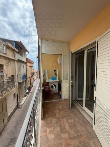 APPARTAMENTO di 2 vani e di 55 mq (NIZZA DI SICILIA) rif. 3VS18223 - Foto 4