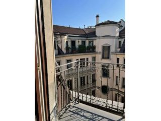 Piazza Eleonora Duse 1
