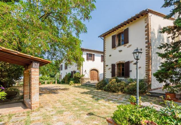 COLONICA di 21 vani e di 850 mq (MONTESPERTOLI) rif. M 700 - Foto 4