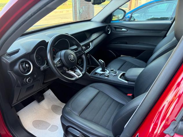 Alfa Romeo Stelvio 2.2 Turbodiesel 190 CV AT8 RWD Executive - Foto 9
