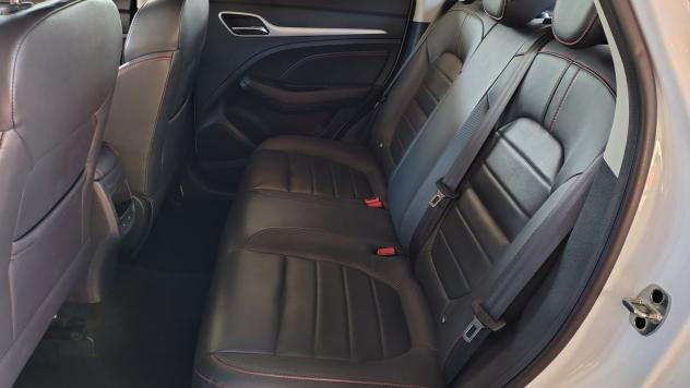 MG ZS 1.0T-GDI Luxury - Foto 8