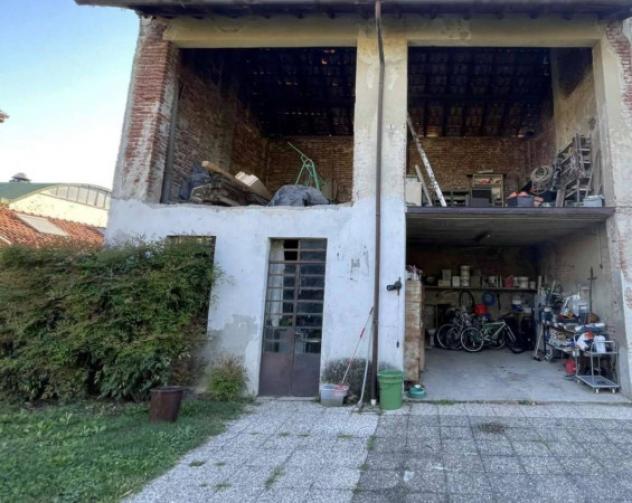 Immobile in asta di 270 m² con più di 5 locali in vendita a Magnago - Foto 2