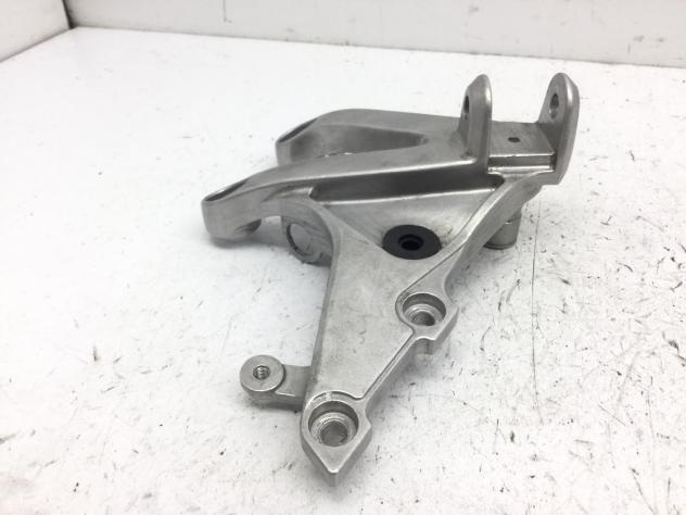 HONDA CBR RR ABS KM0 600 STAFFA SUPPORTO PEDANA ANTERIORE DESTRA 2024 2026 - Foto 2