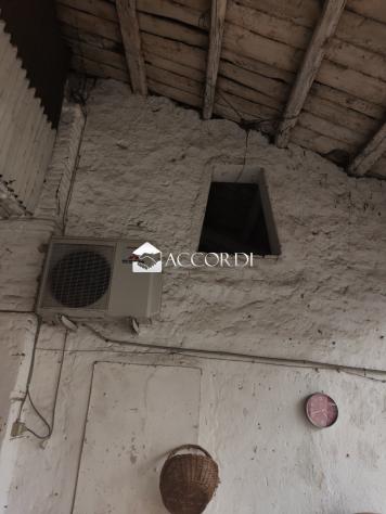 RUSTICO di 11 vani e di 453 mq (CASTELLO DI GODEGO) rif. BL045 - Foto 4