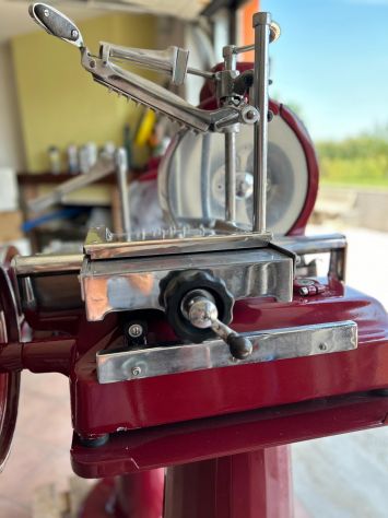 AFFETTATRICE VINTAGE A VOLANO ANNI 50 - Foto 3