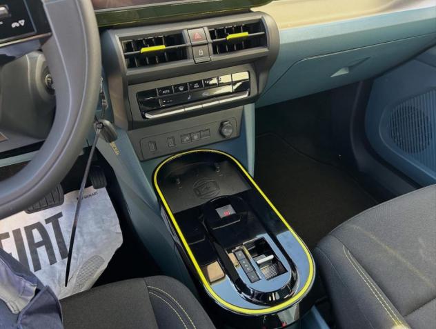 FIAT - Grande Panda - 1.2 Hybrid 100 CV S&S Icon - Foto 8