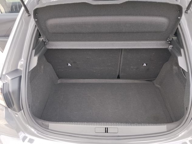 Peugeot 208 1.2 PureTech 100 CV Allure - 2025 - 24.000 KM - Foto 14