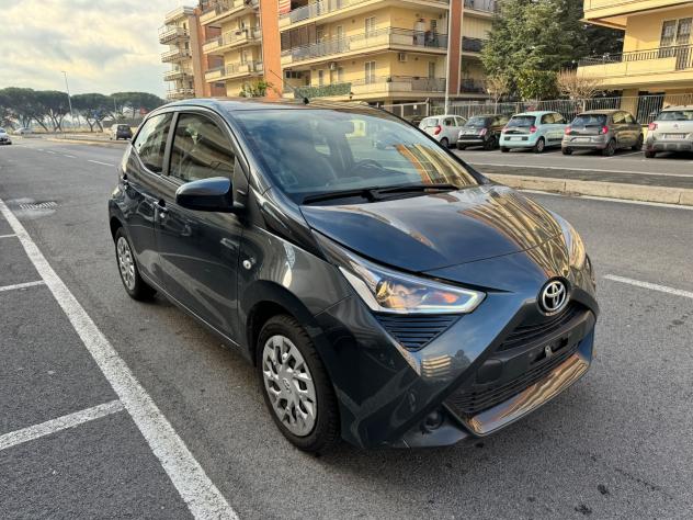 Toyota Aygo Connect 1.0 VVT-i 72CV 5 porte x-business plus CAR PLAY NAVI KAMERA BLUETOOTH CERCHI 15 - Foto 2