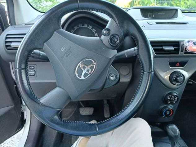 Vendo Toyota IQ 1.0 Multidrive - Foto 4