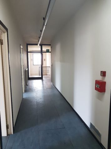 Magazzini uso logistica o stoccaggio su strada Cispadana - mq 10.000 coperti - Foto 4