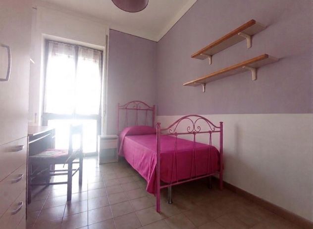 QUATTRO BELLISSIME STANZE IN AFFITTO A STUDENTESSE - Foto 2