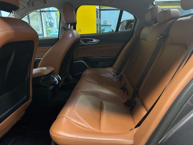 Alfa Romeo Giulia (952) Veloce 2.2 Diesel 136 CV - Foto 9