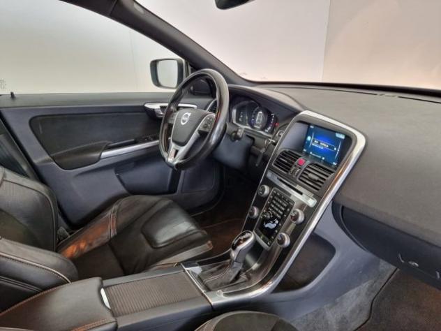 VOLVO XC60 VOLVO XC60 D3 Geartronic R-design rif. 23692854 - Foto 7