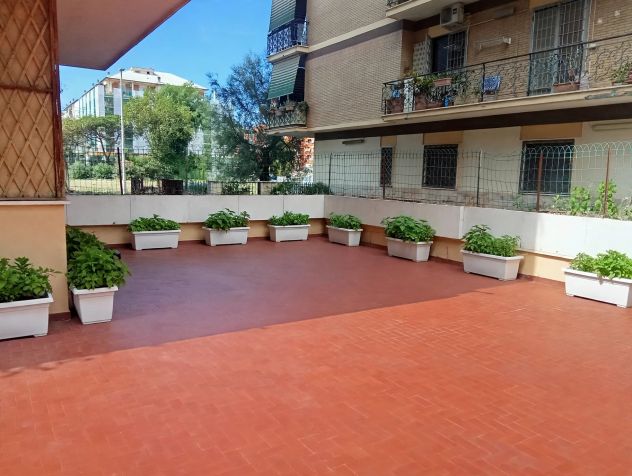 Trilocale piano terra con terrazzo Ostia lido - Foto 6