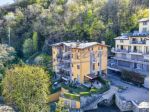 Appartamento di 126 m² con 4 locali e box auto in vendita a Como