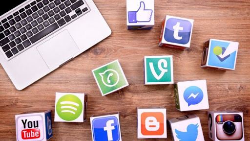 Addetto/a social media
