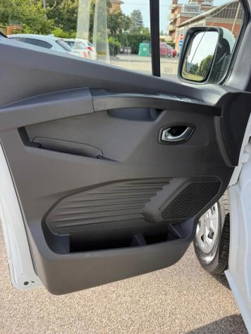 Renault Trafic 2.0 dCi - 9 POSTI - NAV - 12 MESI DI GARANZIA - Foto 5