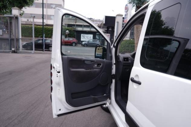 FIAT Scudo 2.0 MJT/130 PL Panorama Family 8 posti (M1) rif. 23793038 - Foto 5