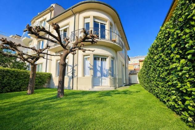 Villa in vendita a Camaiore