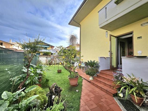 Villa a schiera in vendita a Massa