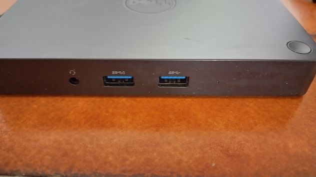 Docking Station USB-C Dell WD15 HDMI, DP, VGA, LAN, 5 USB no alimentatore