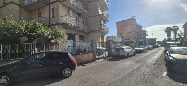 Negozio C1 a Torre Angela Via V. Rossi