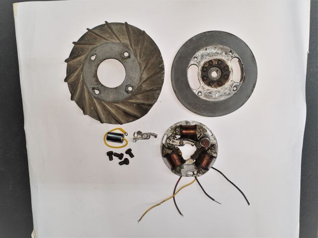 VOLANO COMPLETO DI STATORE PER VESPA 125/150 VBB-VBA-VNB-GT-GL-GTR-SPRINT-SUPER