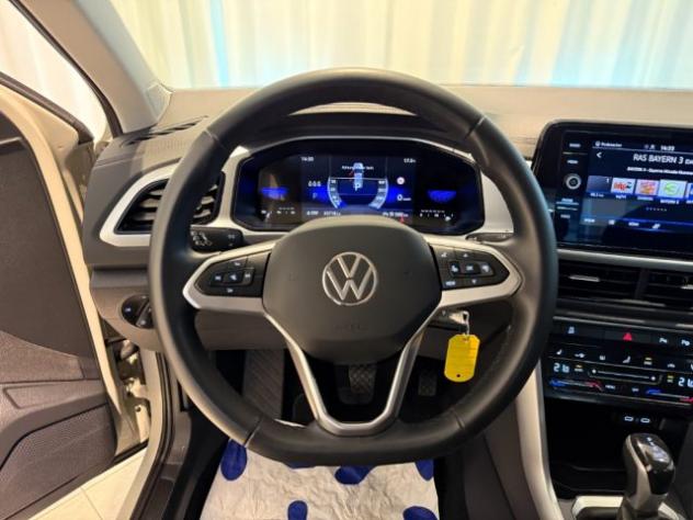 VOLKSWAGEN T-Roc 1.5 TSI DSG Life GANCIO Navi DAB+ Parks Assist LED rif. 23345309 - Foto 8