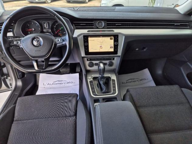 VOLKSWAGEN Passat Variant 1.6 TDI DSG Business BMT rif. 23216831 - Foto 10