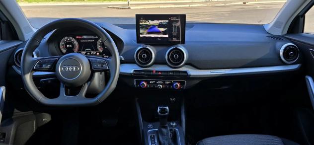 Audi Q2 35 1.5 tfsi Identity Black S line s-tronic - Foto 10