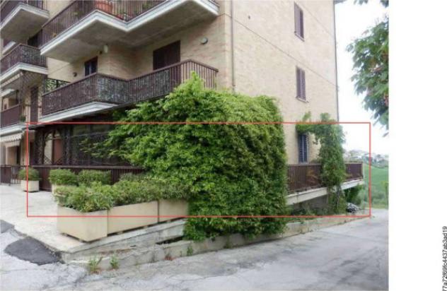 Immobile in asta di 123 m² con più di 5 locali e box auto in vendita a Monte San Giusto - Foto 4