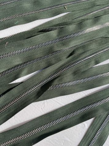 X88 Cerniere Zip metallo senza tiretto cm 35 col. Verde – Pz. 12 - Foto 7