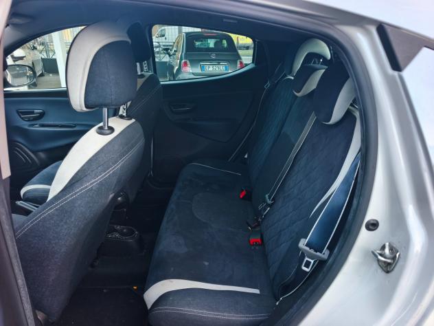 Lancia Ypsilon 1.2 69 CV 5 porte GPL Ecochic Unyca - Foto 6