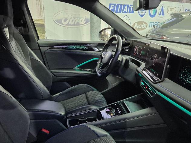 VOLKSWAGEN - Tiguan - 2.0 TDI 150 CV evo DSG R-Line - Foto 6