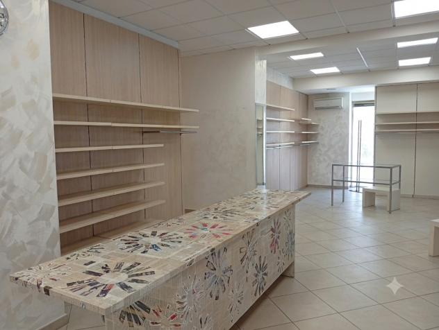 Negozio in vendita a Monsummano Terme 190 mq Rif: 1428423 - Foto 2