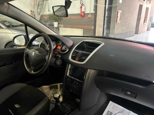 Peugeot 207 1.4 8V 75CV 5p. X Line - Foto 7