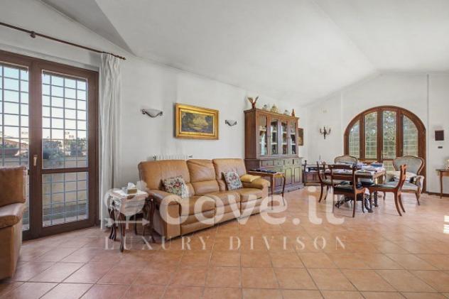 Villa di 350 m² con più di 5 locali e box auto doppio in vendita a Roma - Foto 6
