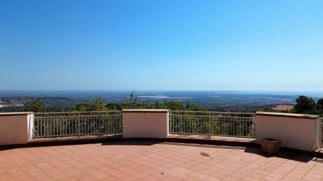 CUGNI Villa immersa nel verde con terreno di oltre 1 ettaro - Foto 2