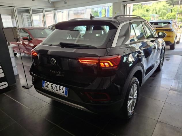 Volkswagen T-Roc 1.5 TSI ACT R-Line - Foto 6