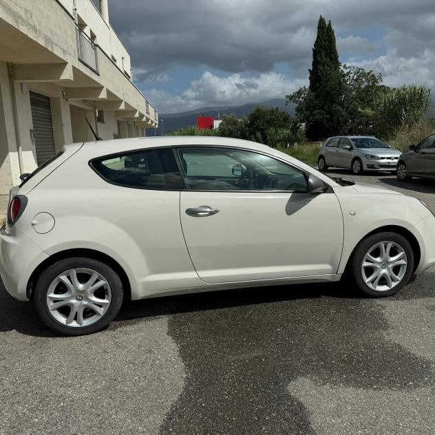 Alfa Romeo MiTo 1.4 T 120 CV GPL Distinctive Sport Pack - Foto 3