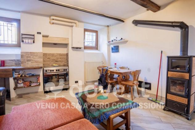 Casa indipendente di 315 m² con 5 locali in vendita a Cuvio - Foto 3