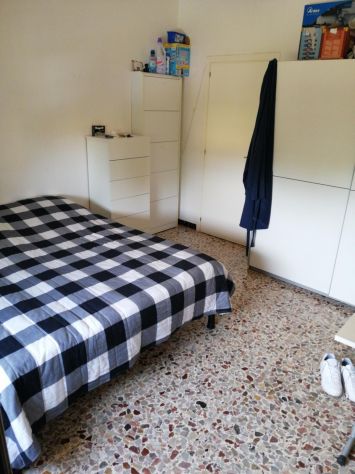 DUE CAMERE MATRIMONIALI ARREDATE - Foto 4