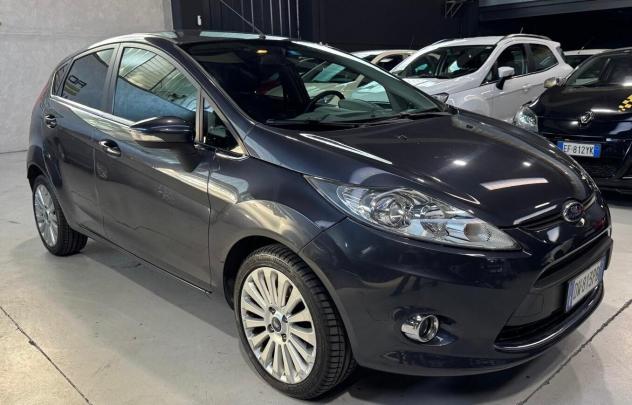 Ford Fiesta Titanium benzina Neopatentati - Foto 7