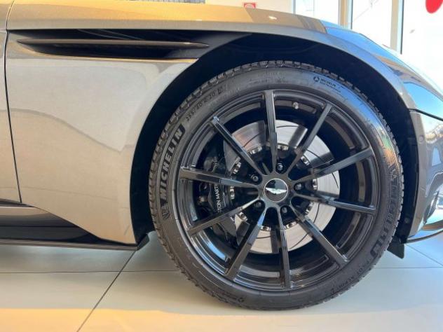 ASTON MARTIN DB11 V12 AMR Coupè rif. 23042933 - Foto 4